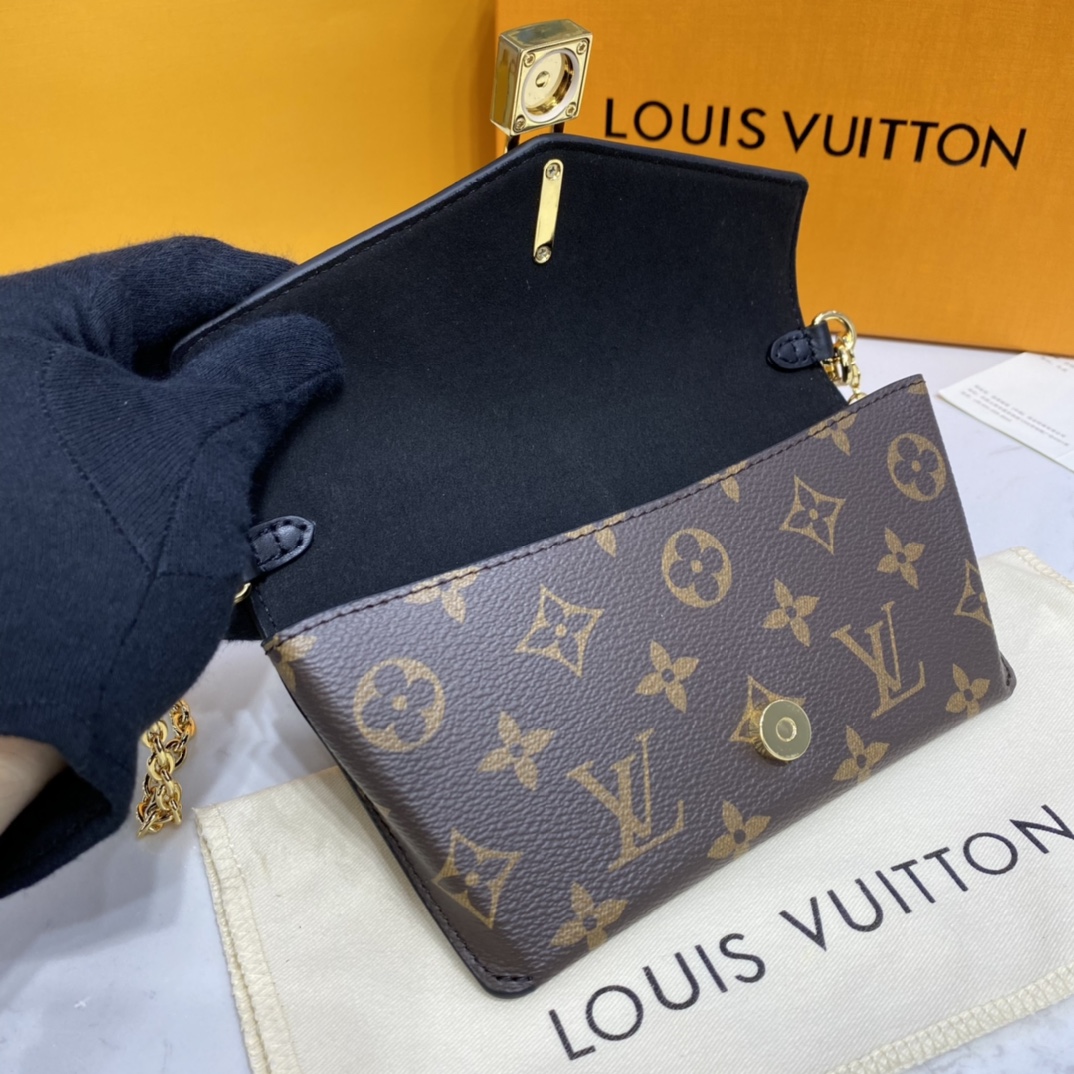 Louis Vuitton PADLOCK ON STRAP Handbag Monogram M80559 Black